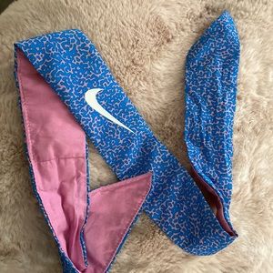Nike headband